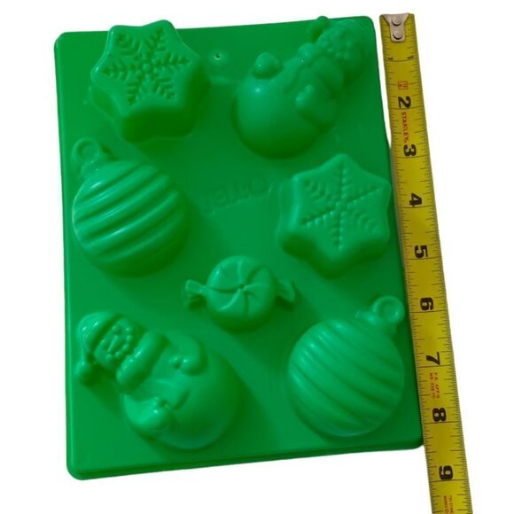 Jello Christmas Mold Green Jigglers Happy Holidays Snowflake Snowman Ornament. - Picture 15 of 16